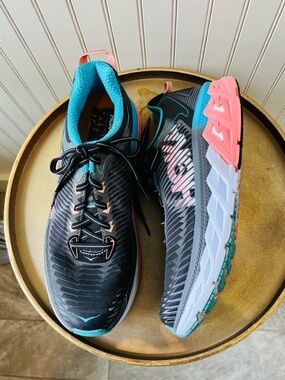 HOKA ARAHI RUNNING SHOES | WOMEN’S SIZE 10 | PEACH/TURQUOISE/GRAY | EUC